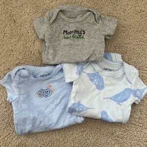 Newborn short sleeved onesies